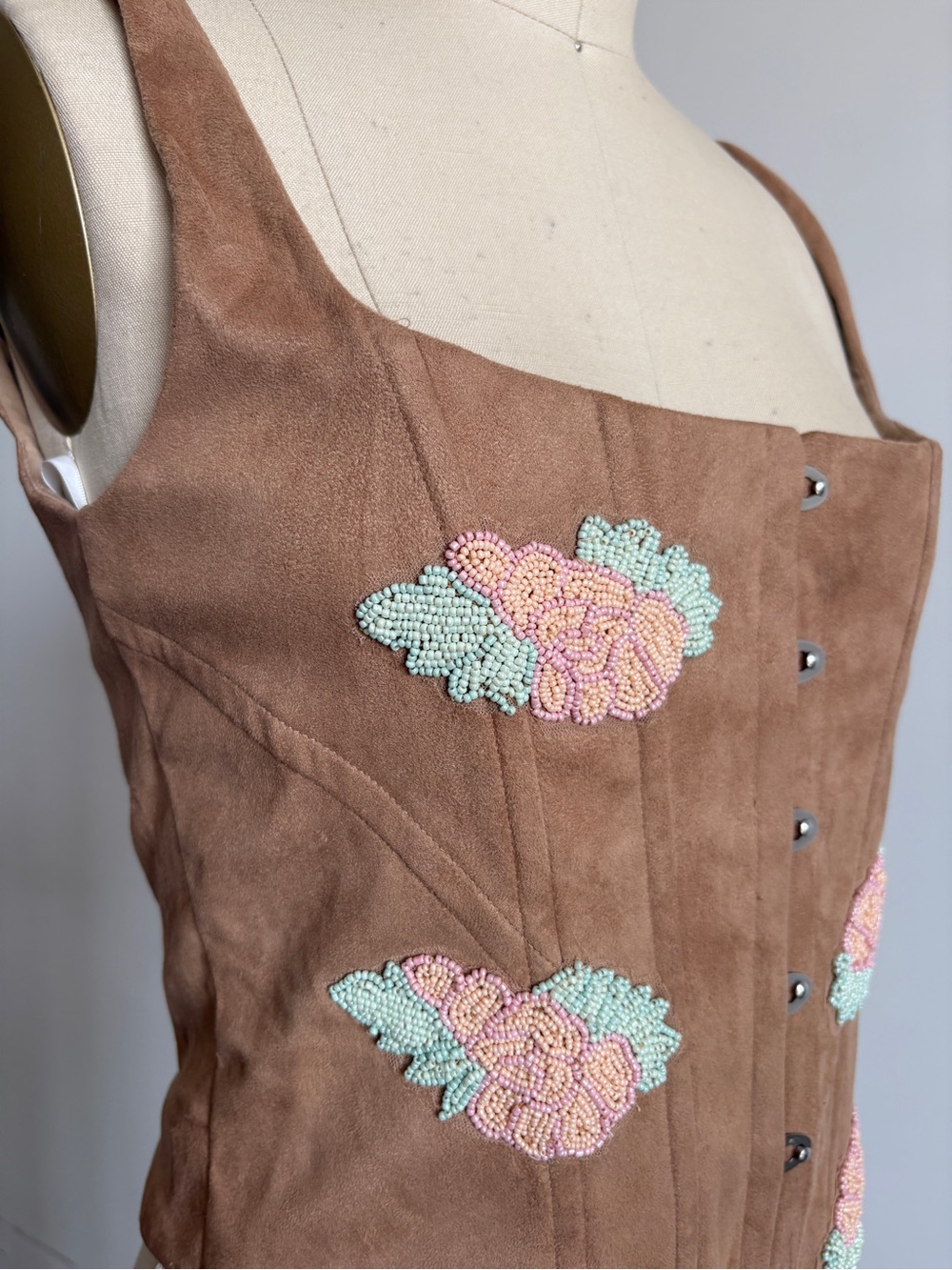 $259 NWT For Love & Lemons Rose Beaded Floral Bustier in Light Brown Sz XXS - Picture 8 of 13